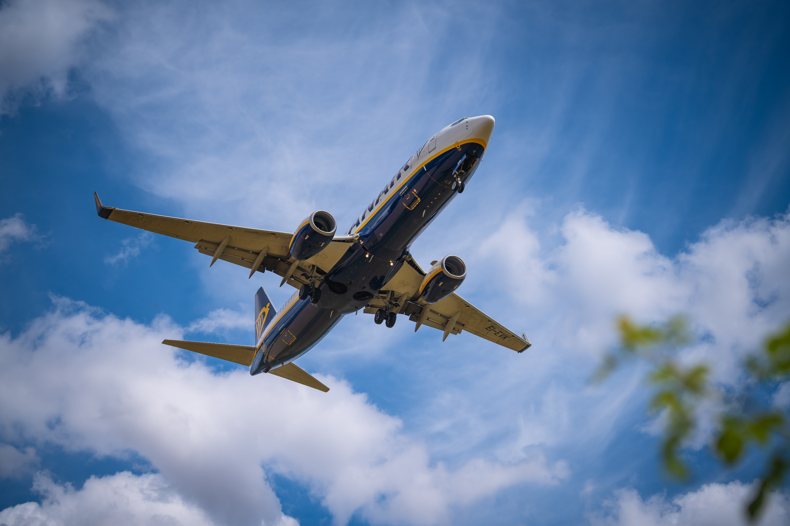 Plane coming in to land